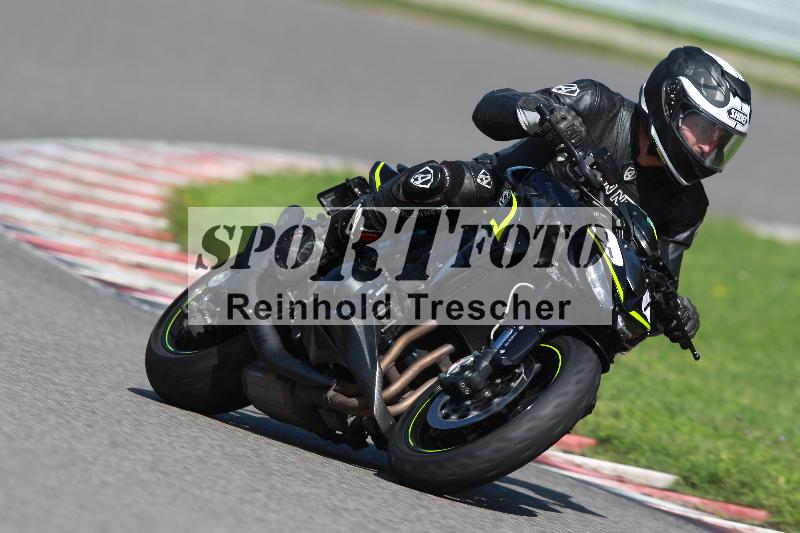 /Archiv-2022/64 19.09.2022.09 Plüss Moto Sport Yamaha Fun Day ADR/Einsteiger/90